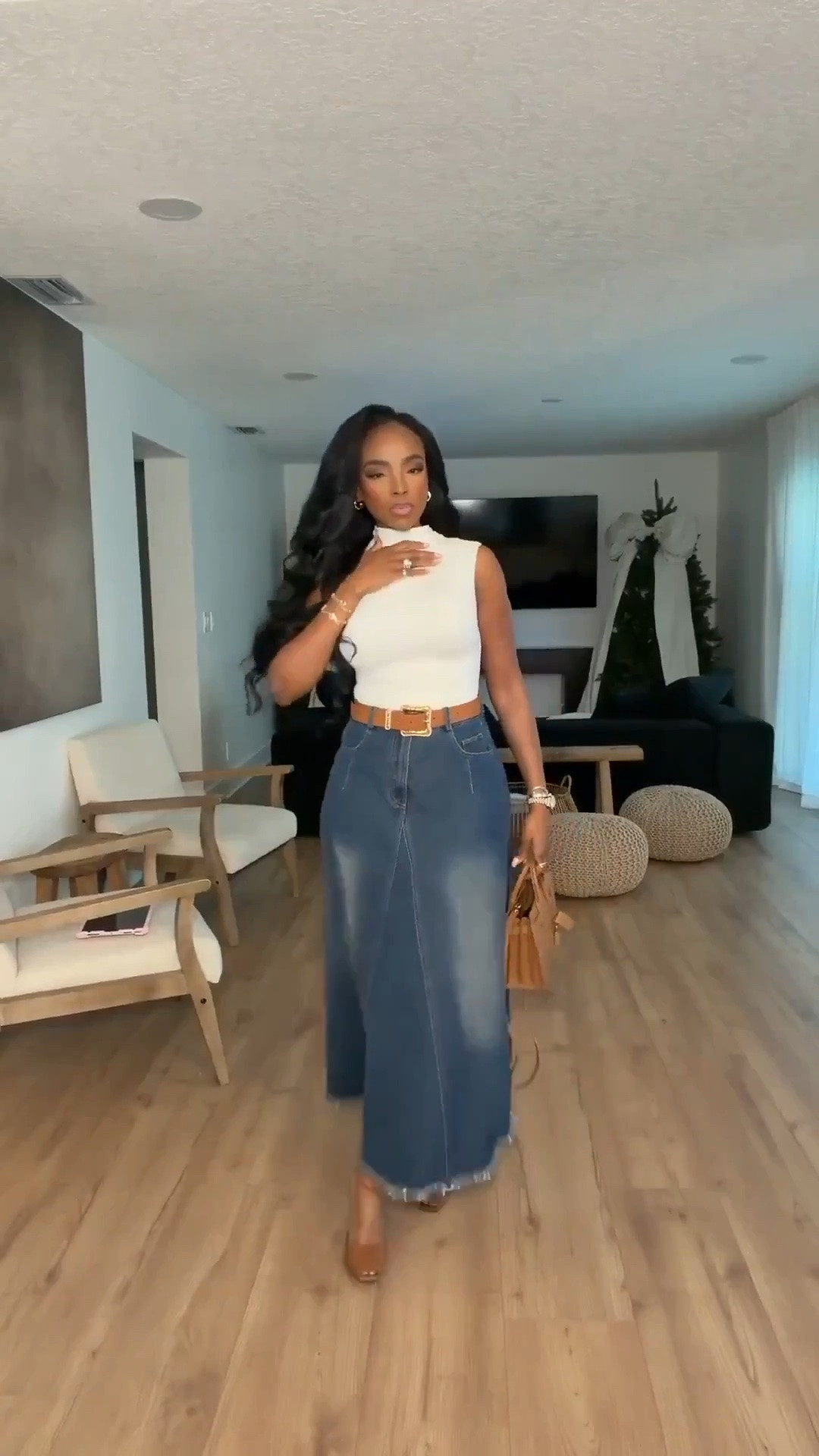 THE DENIM SKIRT OUTFIT 👖🤎

An easy way to make a denim maxi skirt feel polished. A fitted sleeveless top, statement belt and neutral accessories take it from basic denim to a full put-together look.

Wearing: Size Small/4 | 5’4” | 140 lbs | 34D-27-40

Download the FREE LTK app & follow me (@kirasfashionfinds) to shop all my daily finds.

#LTKPetite #LTKStyle #LTKFinds

#LTKootd #LTKPetite #LTKU