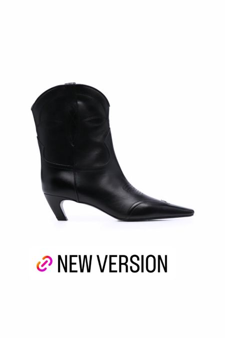 Best new version of boots!!

#LTKshoecrush #LTKSeasonal #LTKstyletip