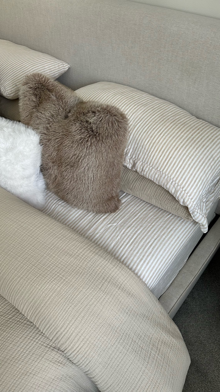 New week, new stripes and oatmeal bedding combo ☁️✨ 
@onequince @Wayfair @Target 

#bedroomrefresh #cozybedroom #neutralbedroom #bedroominspo #bedroomdecor #bedding #bedroomdesign #bedroomaesthetic
king bed, organic bedding sets, cloud like bedding, neutral bedding inspo

#LTKHome #LTKSaleAlert