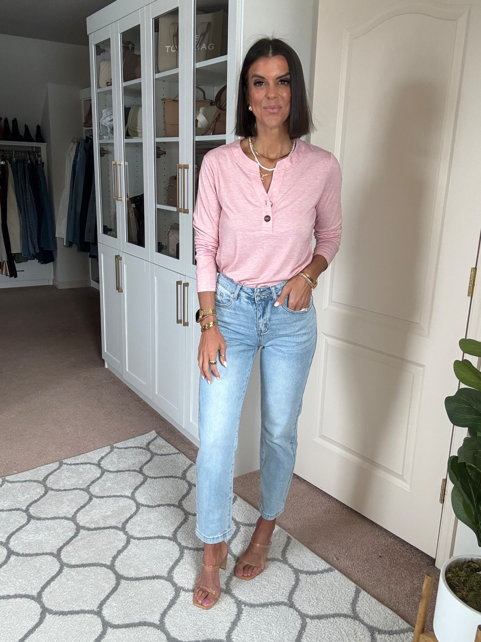 Size small in top size 2 in jeans

#LTKSeasonal