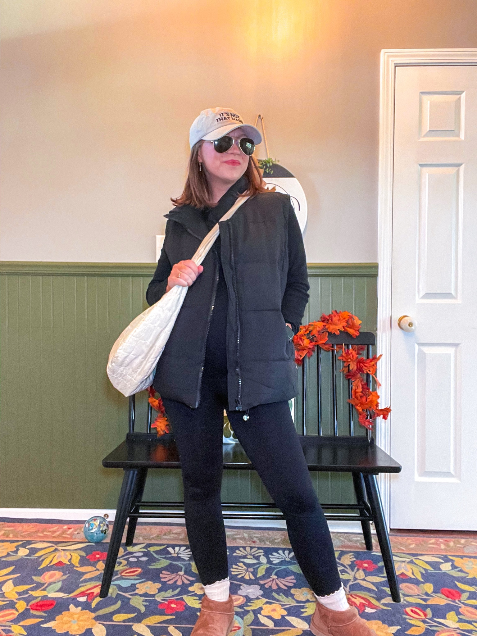 Trying to make leggings and a tshirt look chic 

#LTKStyleTip #LTKBump
