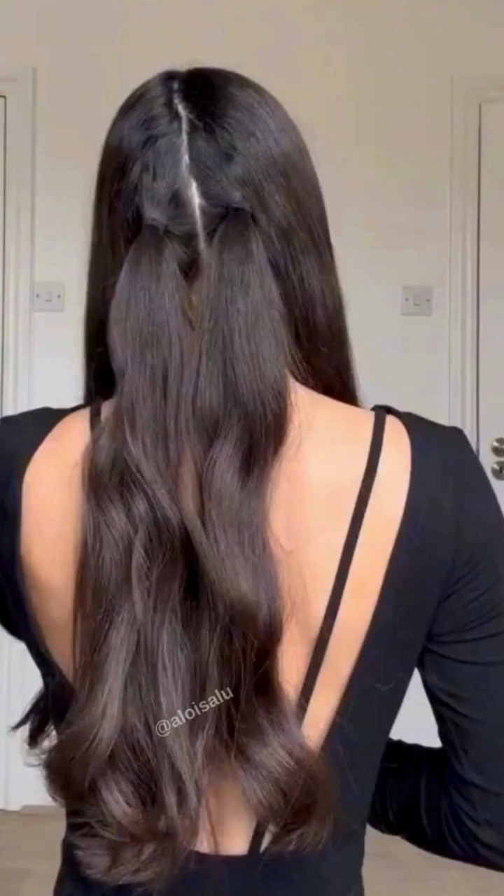 💖 Transforme seu look com um penteado simples e poderoso!
 Esse estilo trançado é perfeito para festas, eventos, jantares e casamentos — romântico, moderno e super fácil de copiar.
 Se você quer praticidade + beleza, esse é O penteado! ✨
👉 Confira os produtos na minha loja LTK e garanta tudo para deixar seu cabelo impecável em qualquer ocasião.
#HairTips #WeddingHairstyle #PenteadosParaEventos #PenteadoRomântico #LTKBeauty #LTKBrazil #HairIdeas #TutorialDePenteado #FestaLook

 

 #LTKpromo #LTKroupadefesta #LTKfestive