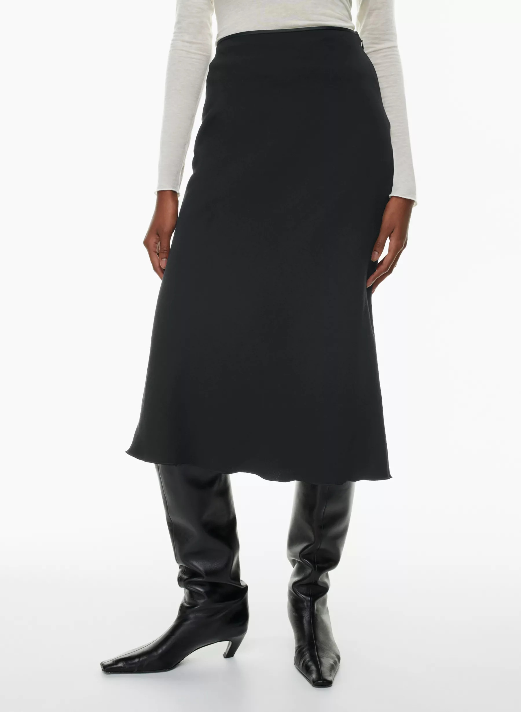 DEVOTION SKIRT | Aritzia