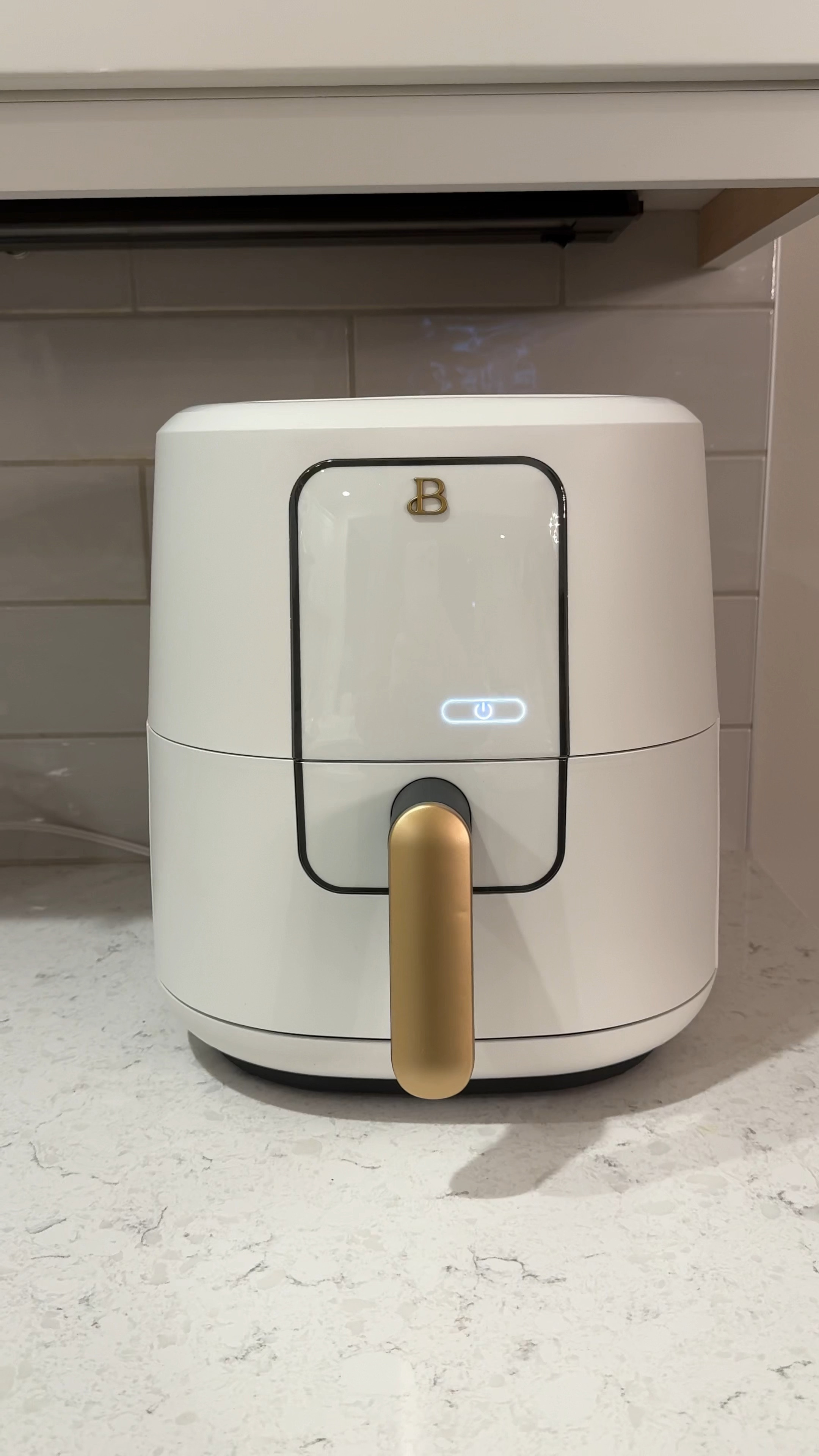 Beautiful 6-Quart Air Fryer! Home finds

#LTKhome #LTKfindsunder100