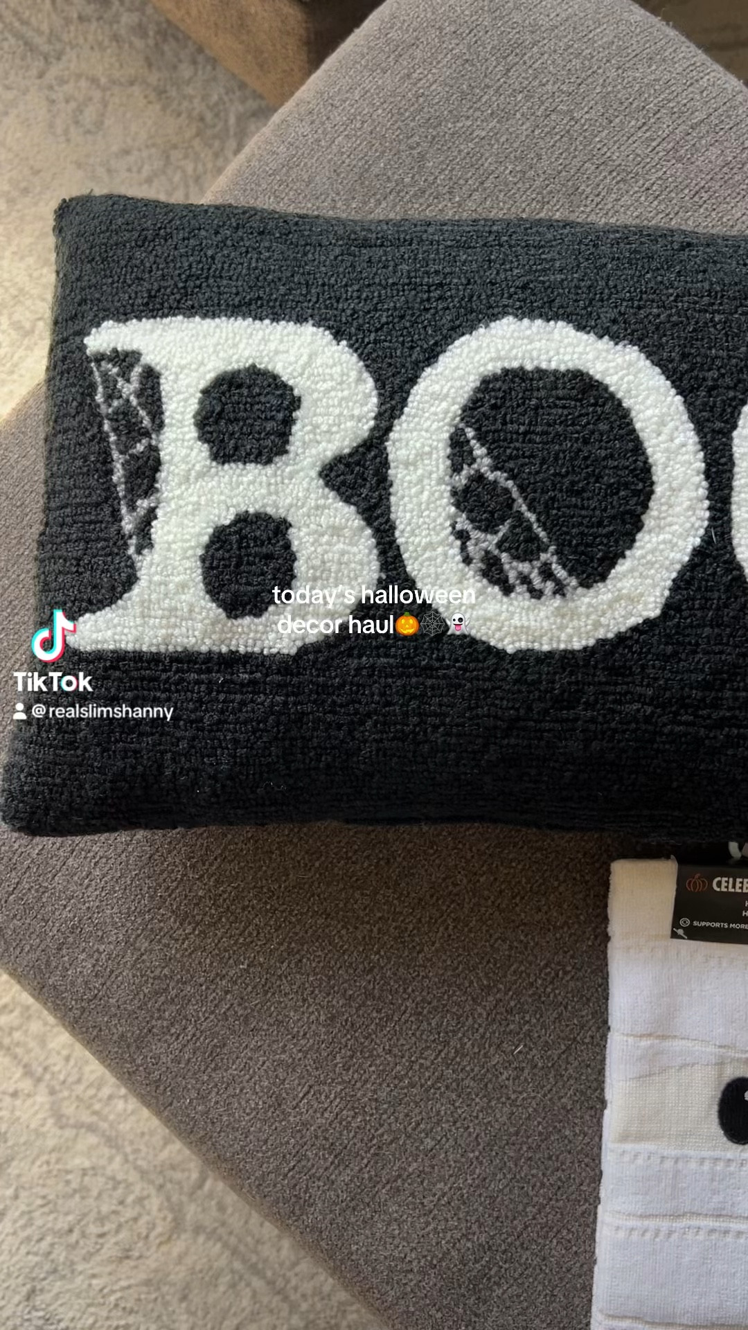 Halloween decor haul from Kohls! Halloween is my least favorite holiday but I’ll never pass up an opportunity to add a little seasonal decor to our home🎃

#LTKSeasonal #LTKHome