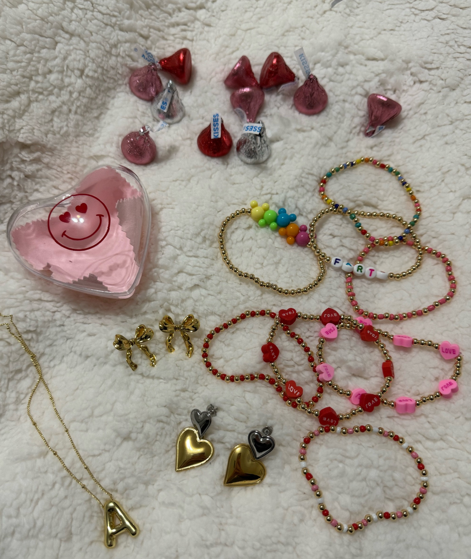 my favorite bracelets 🩷 

#LTKGiftGuide #LTKVideo #LTKSeasonal