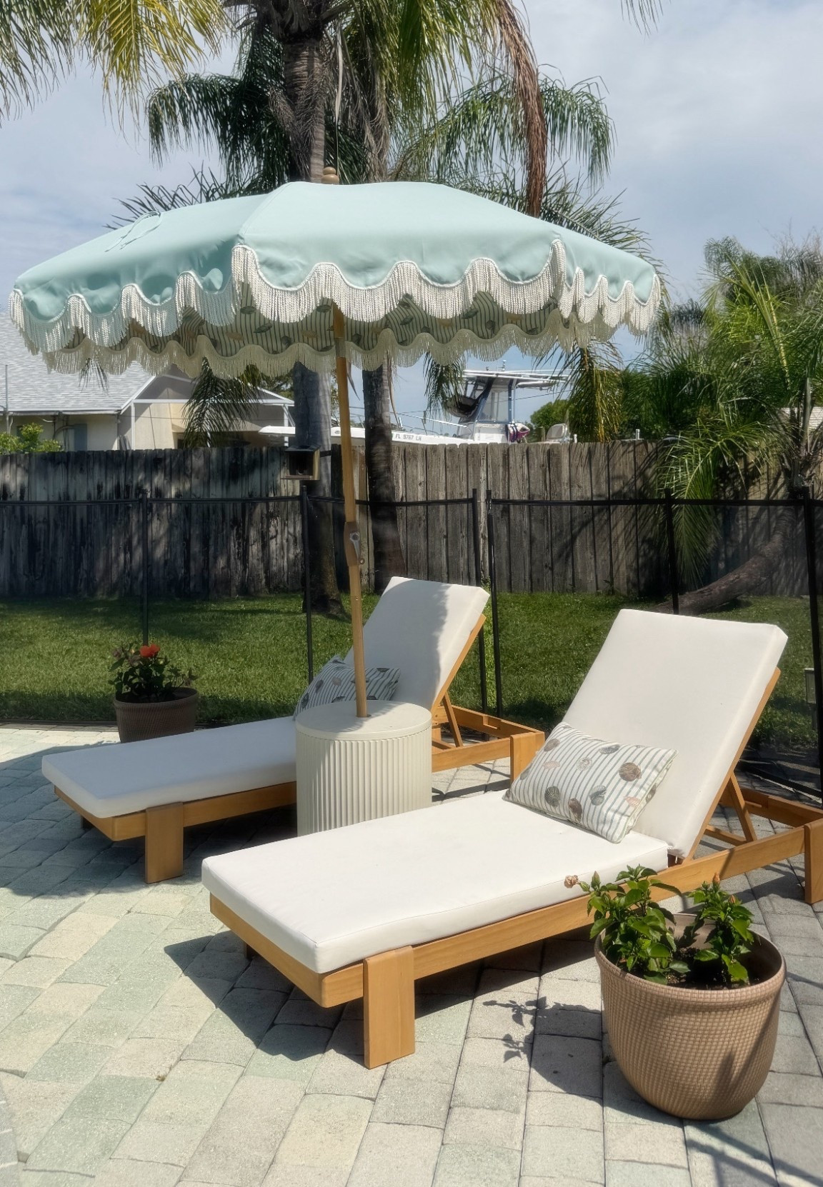 My fav pool lounge area finds

#LTKSaleAlert #LTKHome #LTKSeasonal