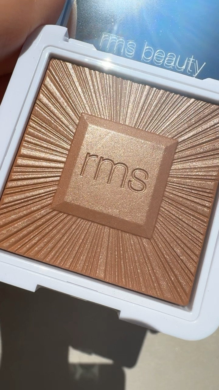 Hello fellow bronze goddesses!  Loving this RMS bronzer for a healthy, sun kissed glow! 

#LTKfindsunder50 #LTKVideo #LTKbeauty