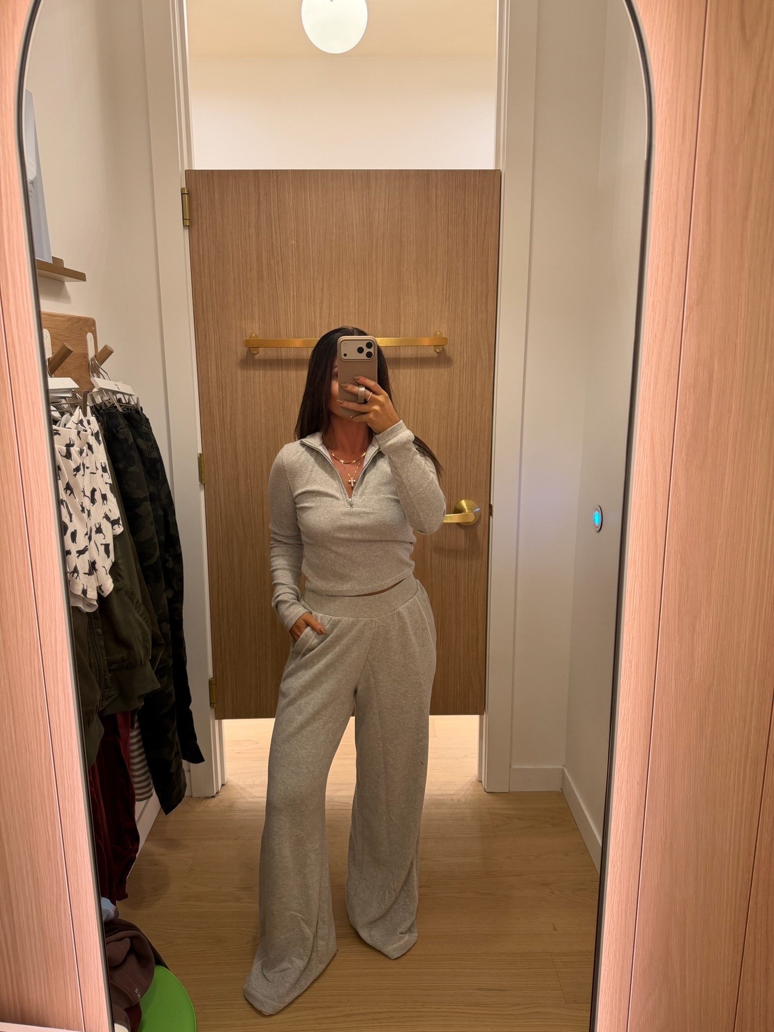 Weekend mom uniform! So cute for running errands 🤍

#LTKootd #LTKmomlife #LTKSeasonal