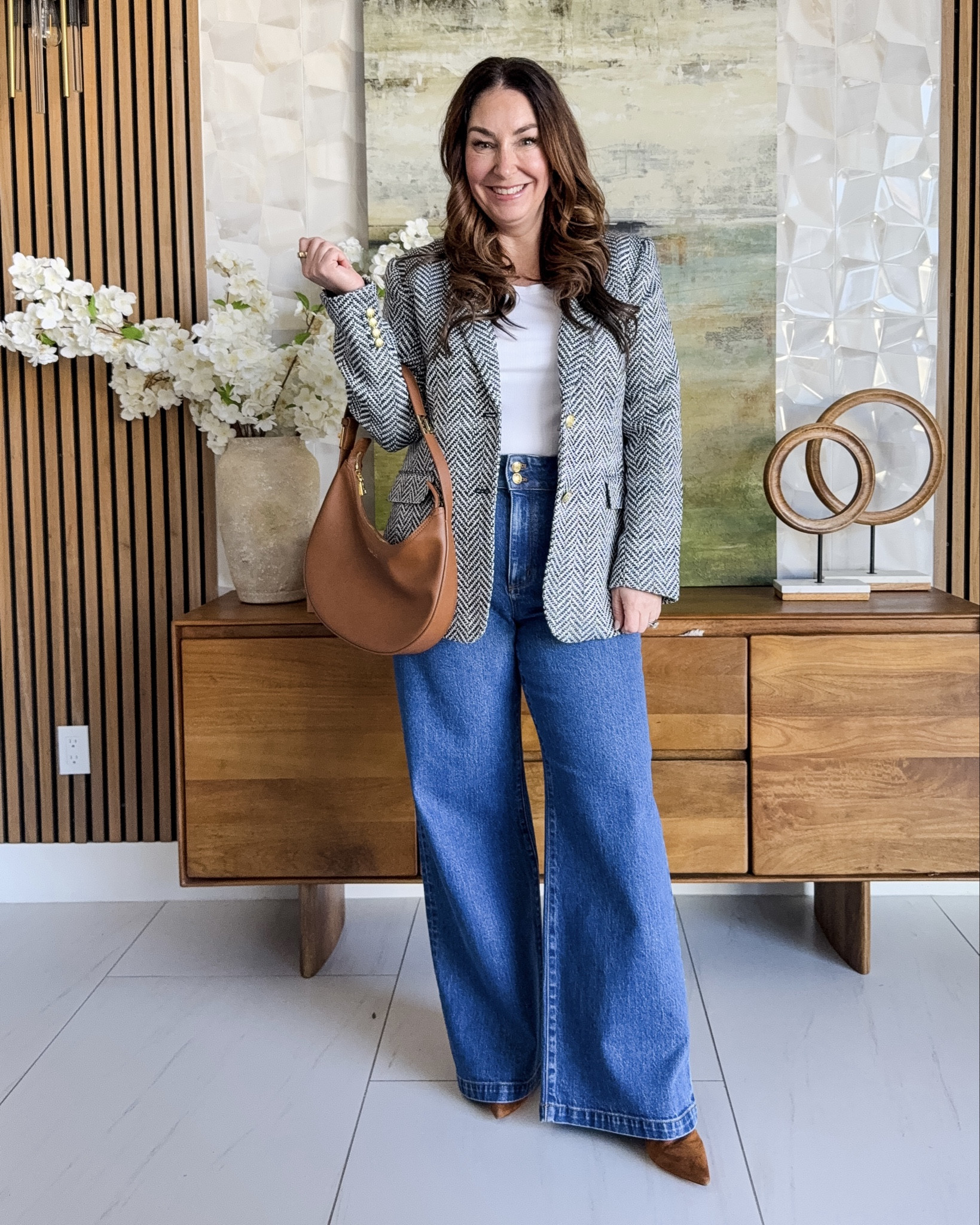 Ann Taylor Herringbone Blazer Spring Workwear Outfit | Wearing Blazer tts, 12 // Jeans tts, 12R // Tee tts, L 

 

#LTKOver40 #LTKMidsize #LTKWorkwear