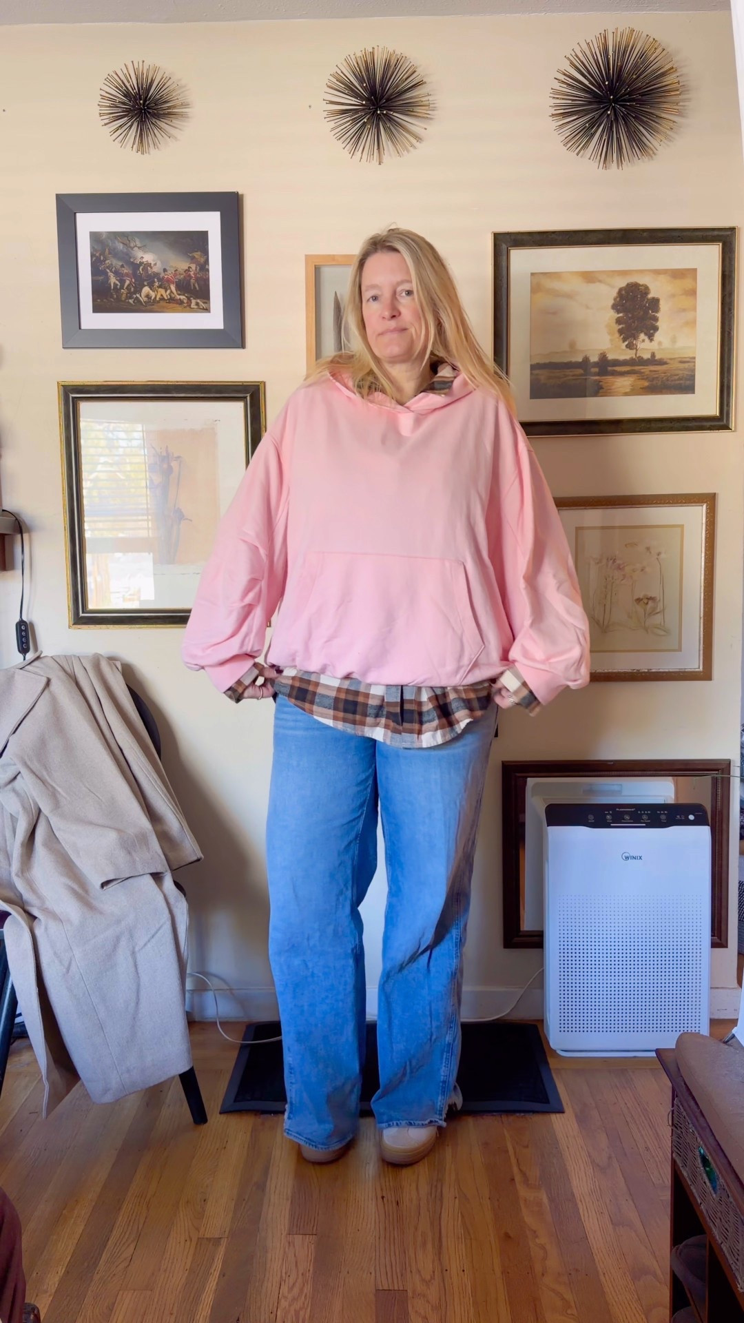 Casual, comfy jut chick. Love this layering look for winter. The coat is amazing and keeps you warm. 

coat large
hoodie large 
flannel large
jeans 10 (linked similar one)
shoes 7.5



#LTKTall #LTKMidsize #LTKootd