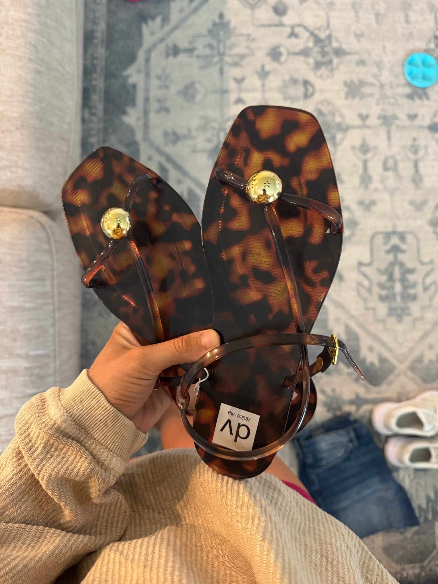 Dolce Vita Sandals

#LTKmomlife #LTKSaleAlert #LTKSeasonal
