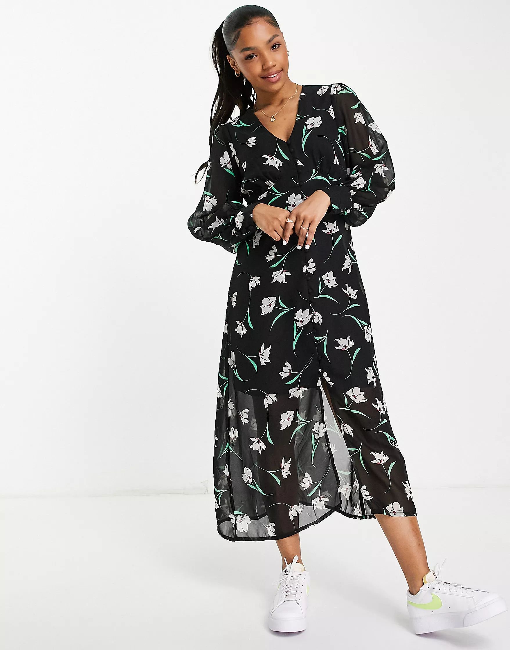 New Look puff sleeve button through midi dress in black floral | ASOS (Global)