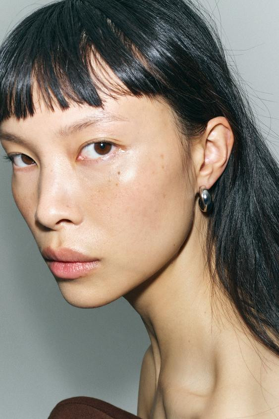 EMBOSSED HOOP EARRINGS | Zara US