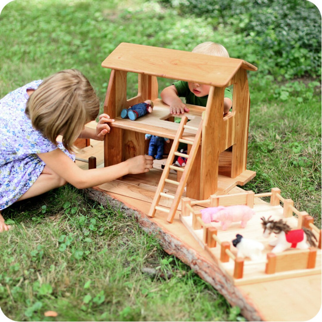 Wooden Farmhouse Barn - Etsy | Etsy (US)