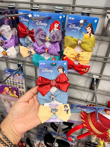 Disney hair bows

Walmart style, Walmart finds, Disney trip 

#LTKFamily #LTKKids