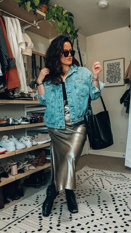 Midsize Fall Capsule Wardrobe Outfit Ideas | Metallic maxi skirt outfit | Denim jacket | Moto boots | Edgy outfit idea | Concert outfit

#LTKfindsunder100 #LTKstyletip #LTKmidsize