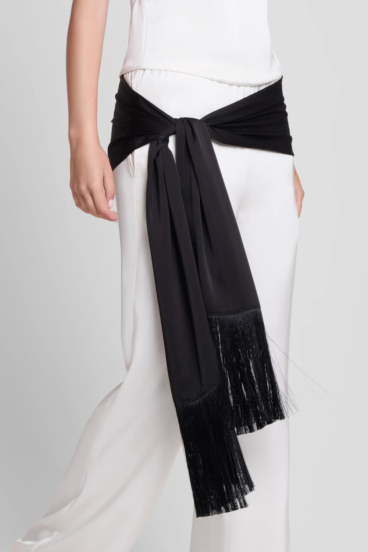Signature Satin Tassel Scarf - Black | LEAU | LEAU (US)