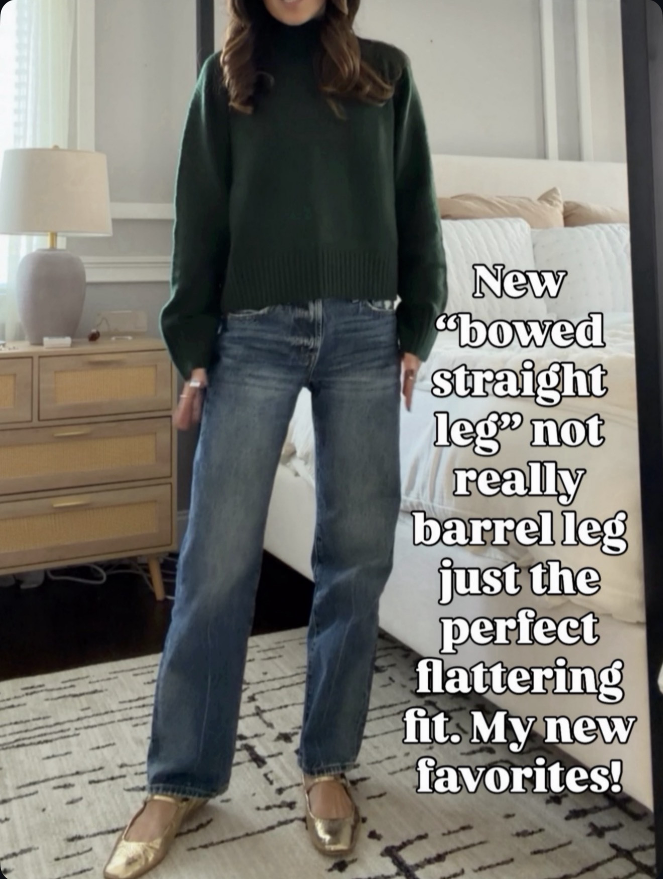 These “bowed straight leg” jeans are NOT barrel — just the most flattering fit 😍 🔗⬇️

#LTKSeasonal #LTKmomlife #LTKOver40