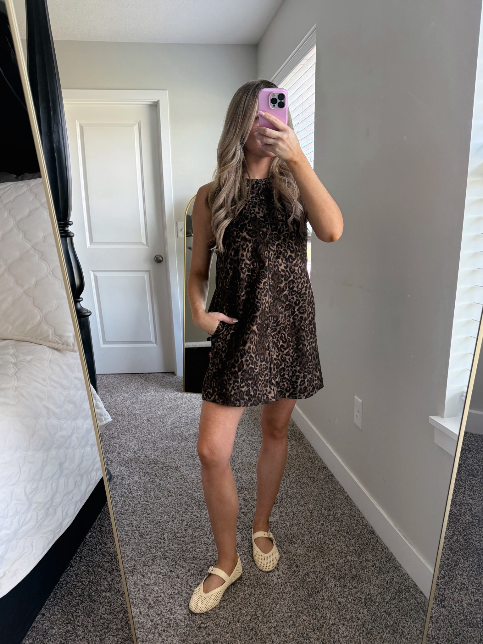 obsessed with this leopard denim shift dress and these adorable woven flats are only $34 🤍🐆

#LTKSaleAlert #LTKSeasonal #LTKootd