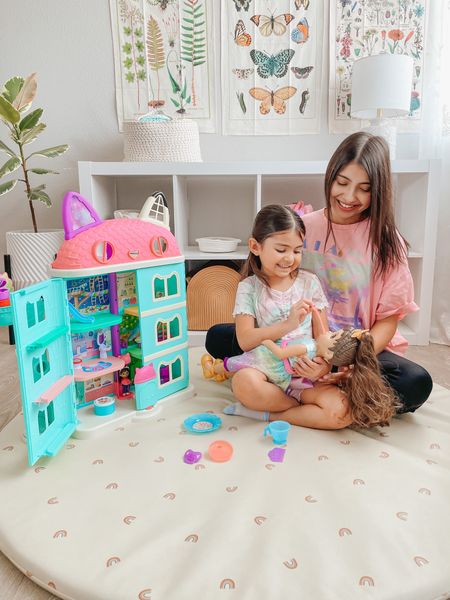 Who’s almost done with their Christmas shopping? Or are you a last minute shopper? 🎄 #ad

If you’re a last minute shopper don’t worry because @target has got you covered! You can find all of this holiday season’s top toys such as Gabby’s Purrfect Dollhouse & Baby Alive Princess Growing & Talking Doll. Gift giving is my jam so I’m just about done with my holiday shopping thanks to Target. 

Head over to my story to see Rory playing with her new toys & head over to my @Shop.LTK themoranfamily where I linked some of Targets Top Toys ✨
#liketkit #TargetTopToys #HolidayKidsCatalog #Target #TargetPartner


#LTKHoliday #LTKkids