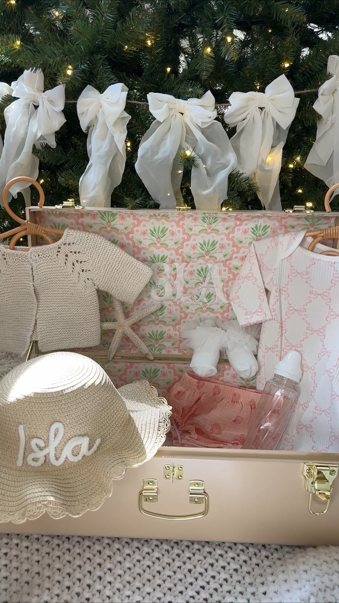 The most perfect gift that they can never outgrow. Petite Keep keepsake trunks are fully customizable making storing sweet moments so memorable. Perfect for new moms, gift ideas for kids, & so fun to organize all your keepsakes! 

#LTKKids #LTKGiftGuide #LTKBump