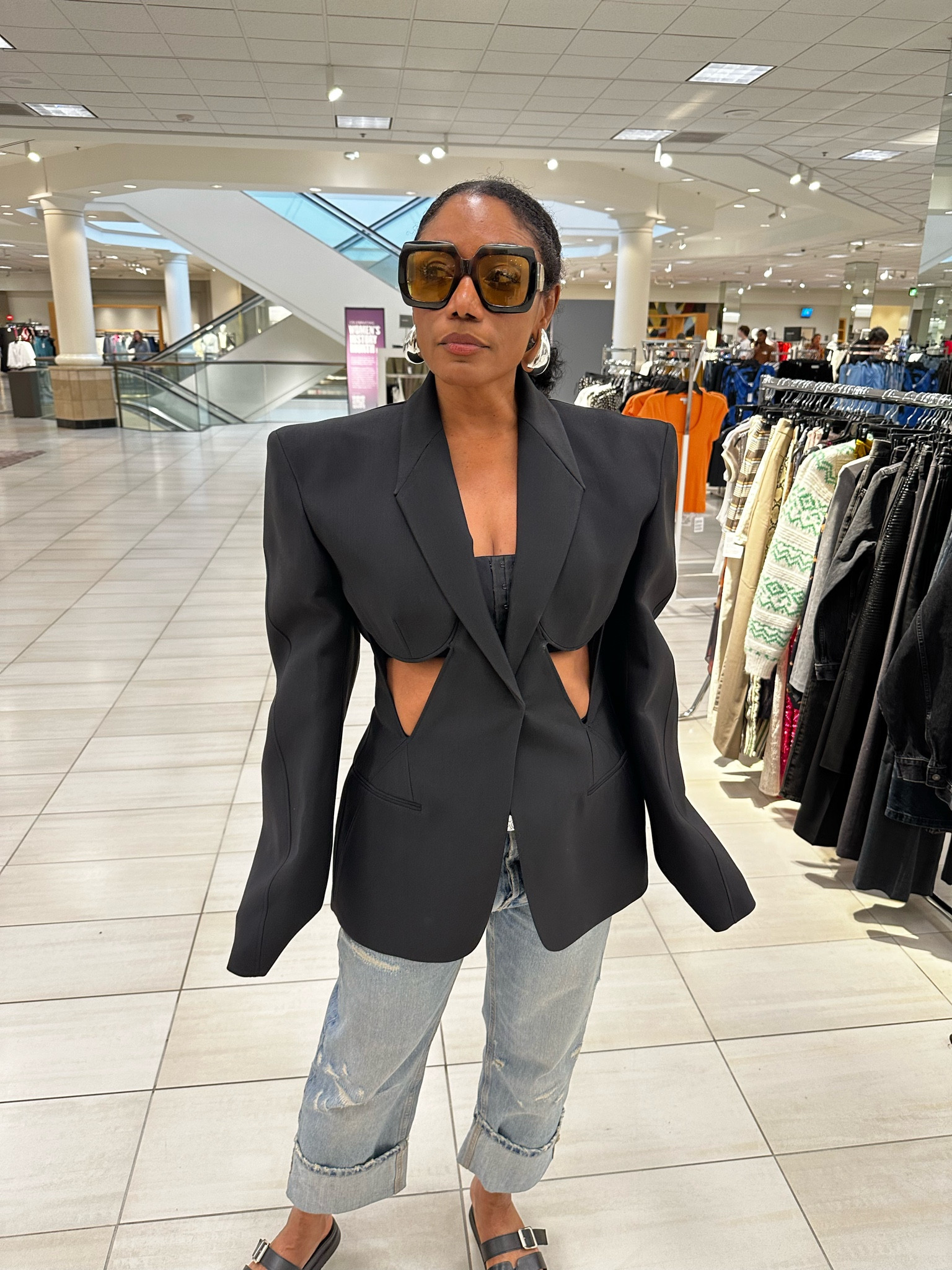 This Mugler blazer is GIVING!!! 😍

#LTKworkwear