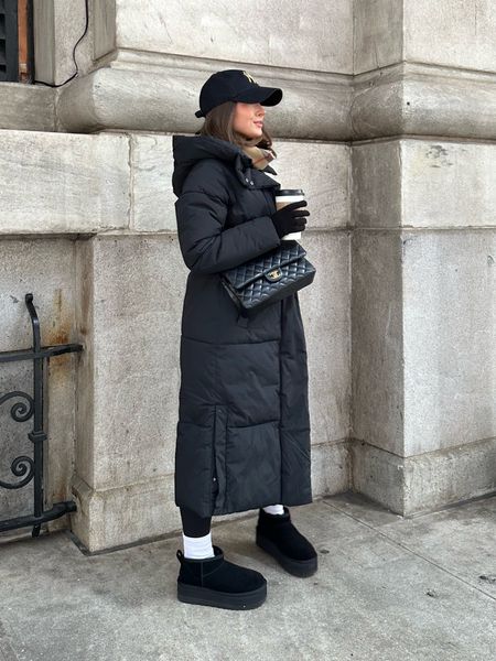 black ny baseball hat
burberry scarf
black puffer coat
ugg platform ultra mini (tts)


#LTKtravel #LTKstyletip #LTKshoecrush