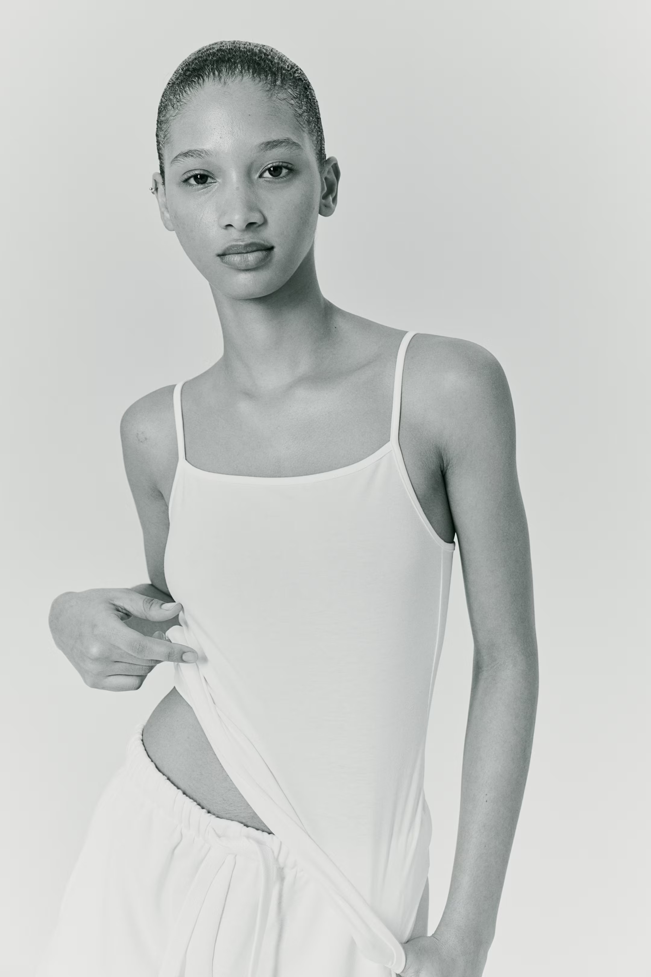 2-pack Tank Tops - Black/white - Ladies | H&M US | H&M (US + CA)