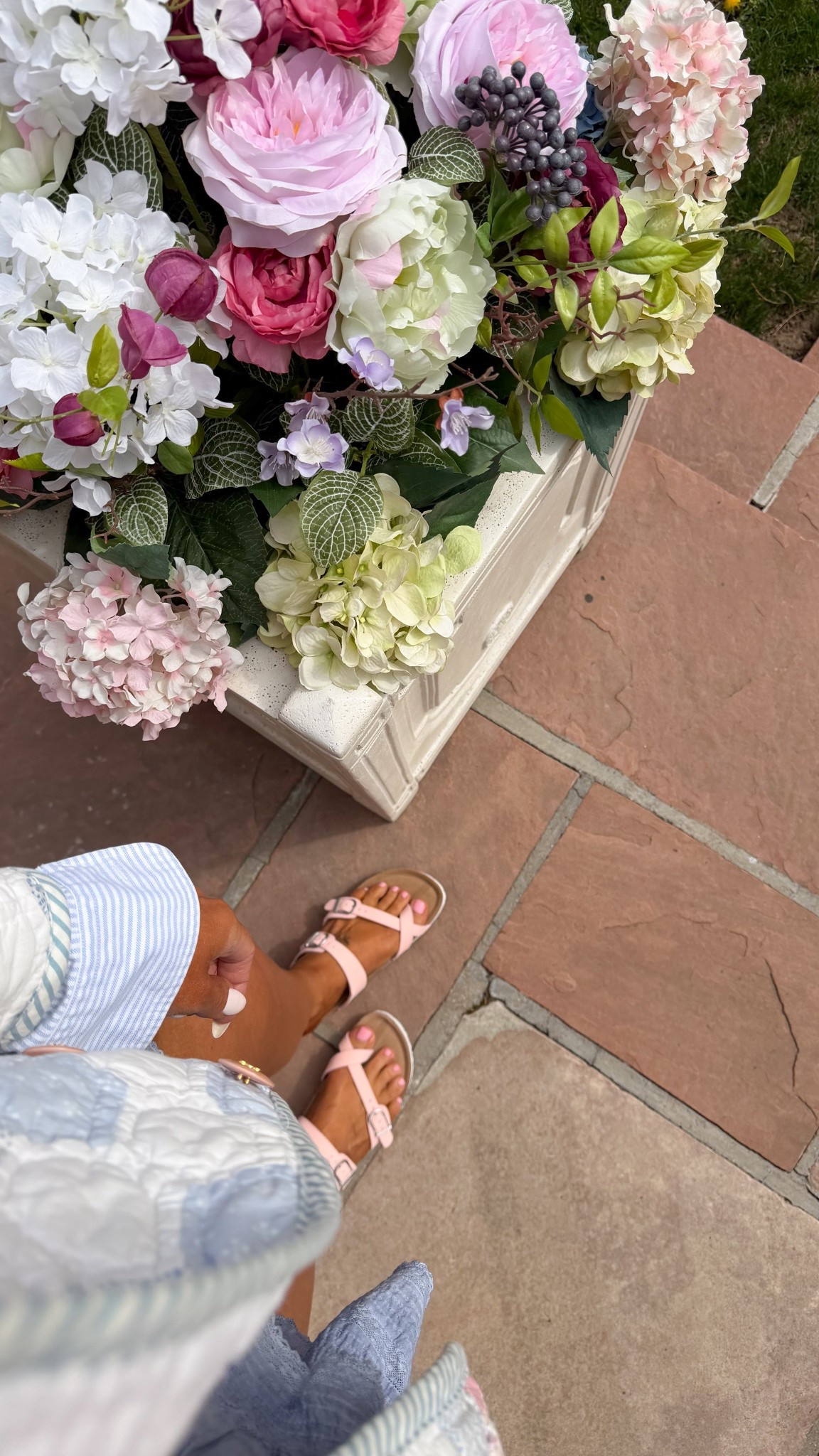 I’ve been hitting 10k steps every day and wanted a comfy sandal for my walks with the kids 🤍 love these pretty pink @Fitory #ad