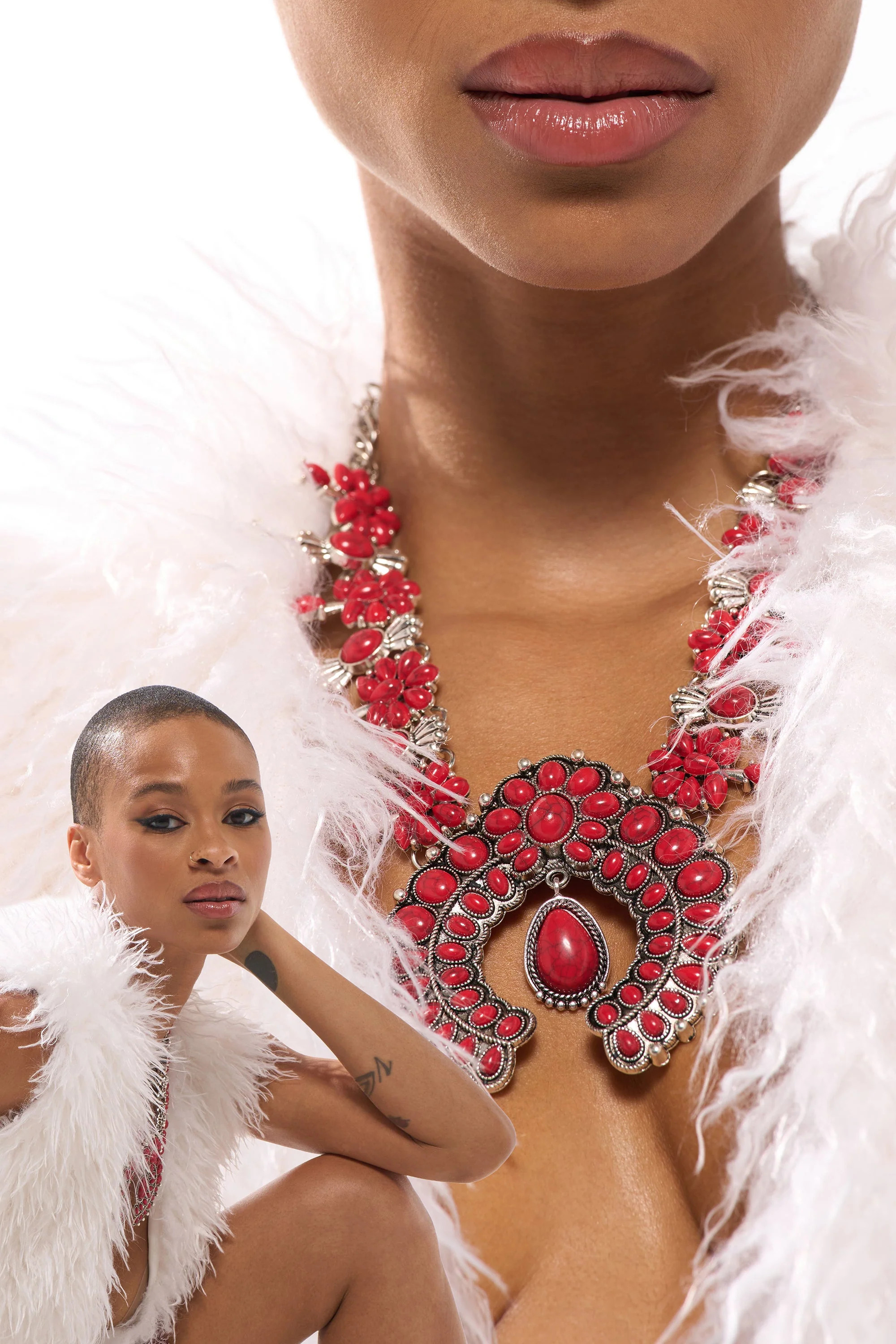 TAKE ME OUT STONE NECKLACE | AKIRA
