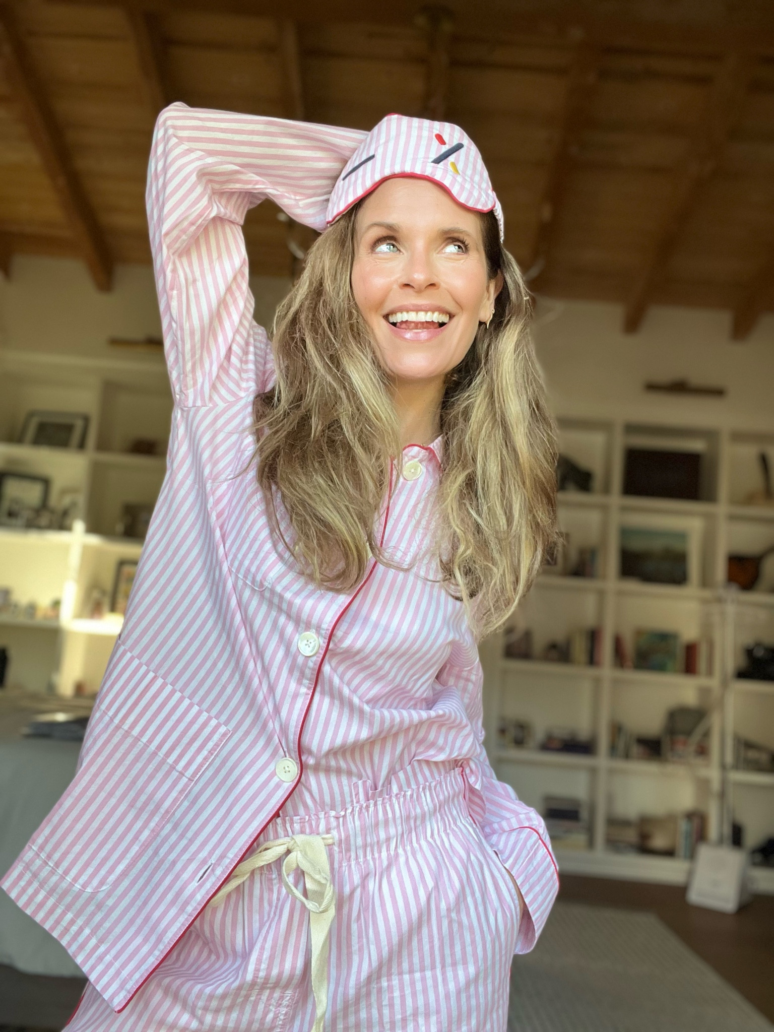 Bright, comfy, cute pj’s. Warning: you WILL want to stay in them all day but would that be so bad??

#pajamas #cutepjs #alexmill #alemillpjs #womenspajamas #pinkpajamas 

#LTKStyleTip