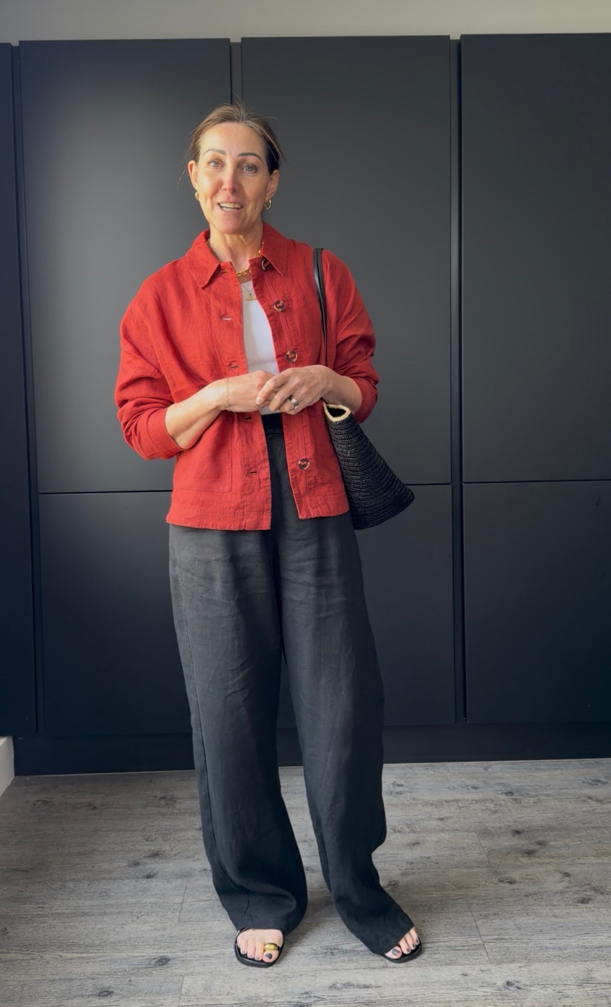 Happy Friday! Here’s my OOTD. Simple linen and a vest as it’s sunny today. I’ve linked exact alternatives to these fab trousers.
Jacket -12, vest 14

#LTKstyletip #LTKuk #LTKspring