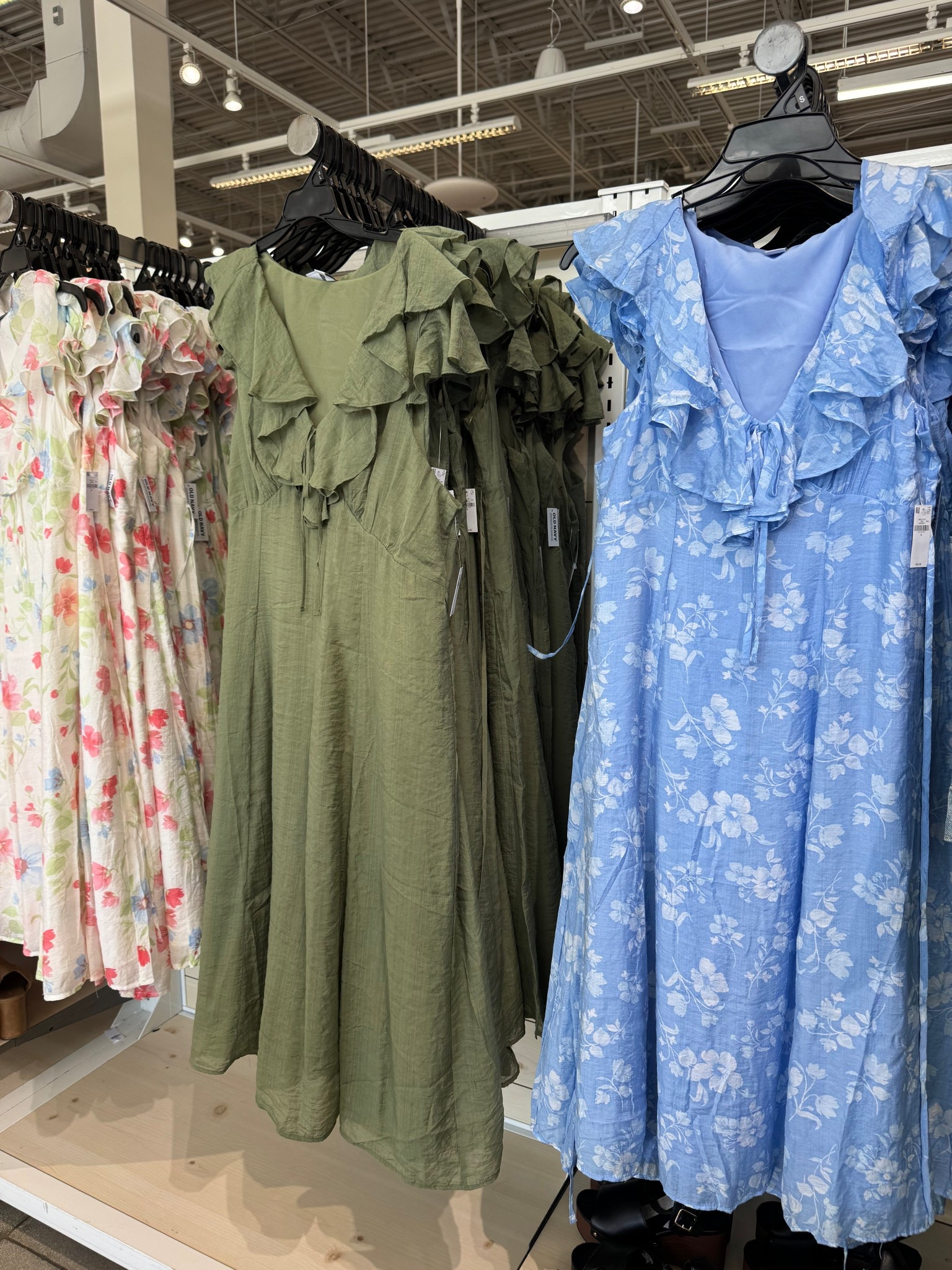 Old navy dress 50% off

Old navy fashion, old navy style 

#LTKootd #LTKgrwm #LTKSaleAlert