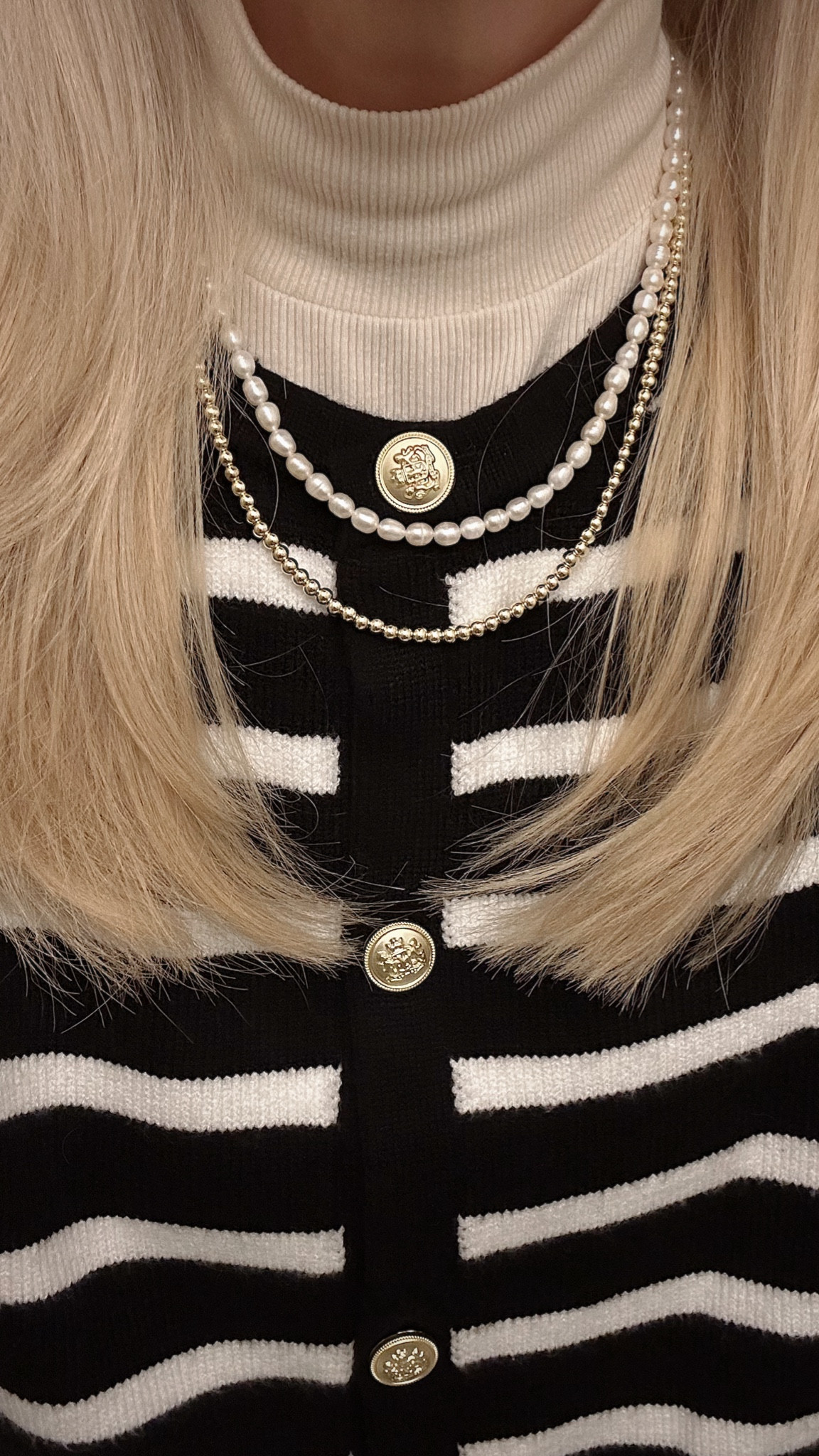 FUN CHIC NECKLACE STACK FOR THE OFFICE

Freshwater pearls, gold bead necklace, striped button down cardigan, cream beige turtleneck 

This cardigan is super affordable under $40 yet feels super expensive, like a $70-100 Mango or Club Monaco sweater.

#LTKfindsunder50 #LTKstyletip #LTKworkwear