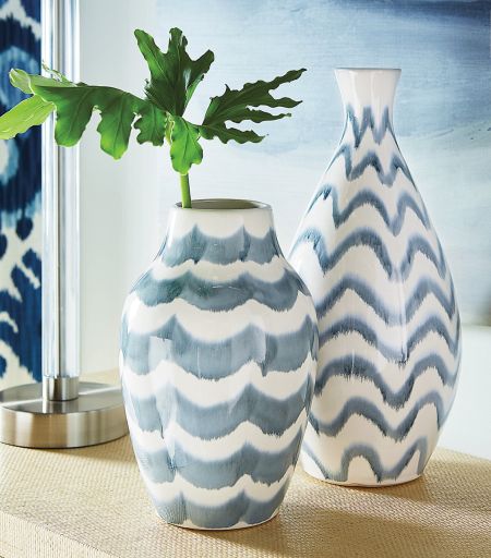 Love these blue and white vases! So pretty for spring and summer 

#LTKfindsunder100 #LTKSeasonal #LTKhome