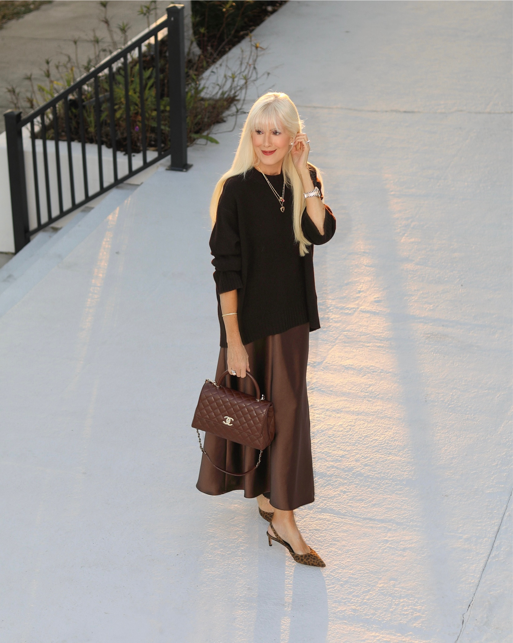 
Effortless, elevated, and endlessly wearable.
Another modern classic look that I reach for again and again.

#ootd
Modern classic style, minimalist, minimalist style, effortless style, elevated style, wearable outfits, outfit inspiration, fit check, timeless wardrobe, fashionn