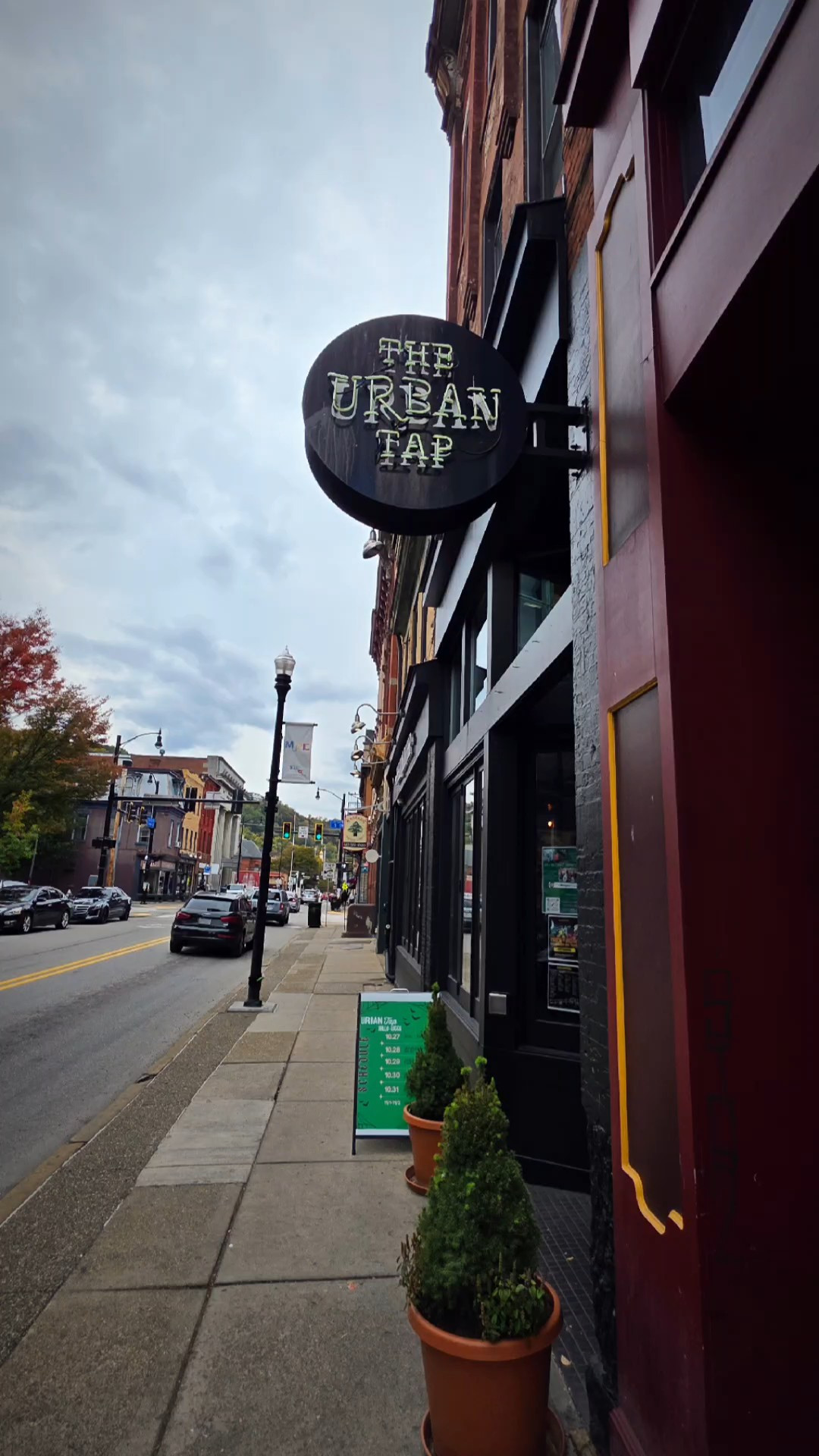 Another day, another Pittsburgh gem 🤍 Urban Tap on the Southside delivered BIG flavor — from the Pesto Pasta to the Nashville Hot Chicken to the Shrimp & Grits. If you’re hungry, just go. Trust me. 😮‍💨✨ #PGHEats #FoodReview

#LTKHoliday #LTKHalloween #LTKTravel