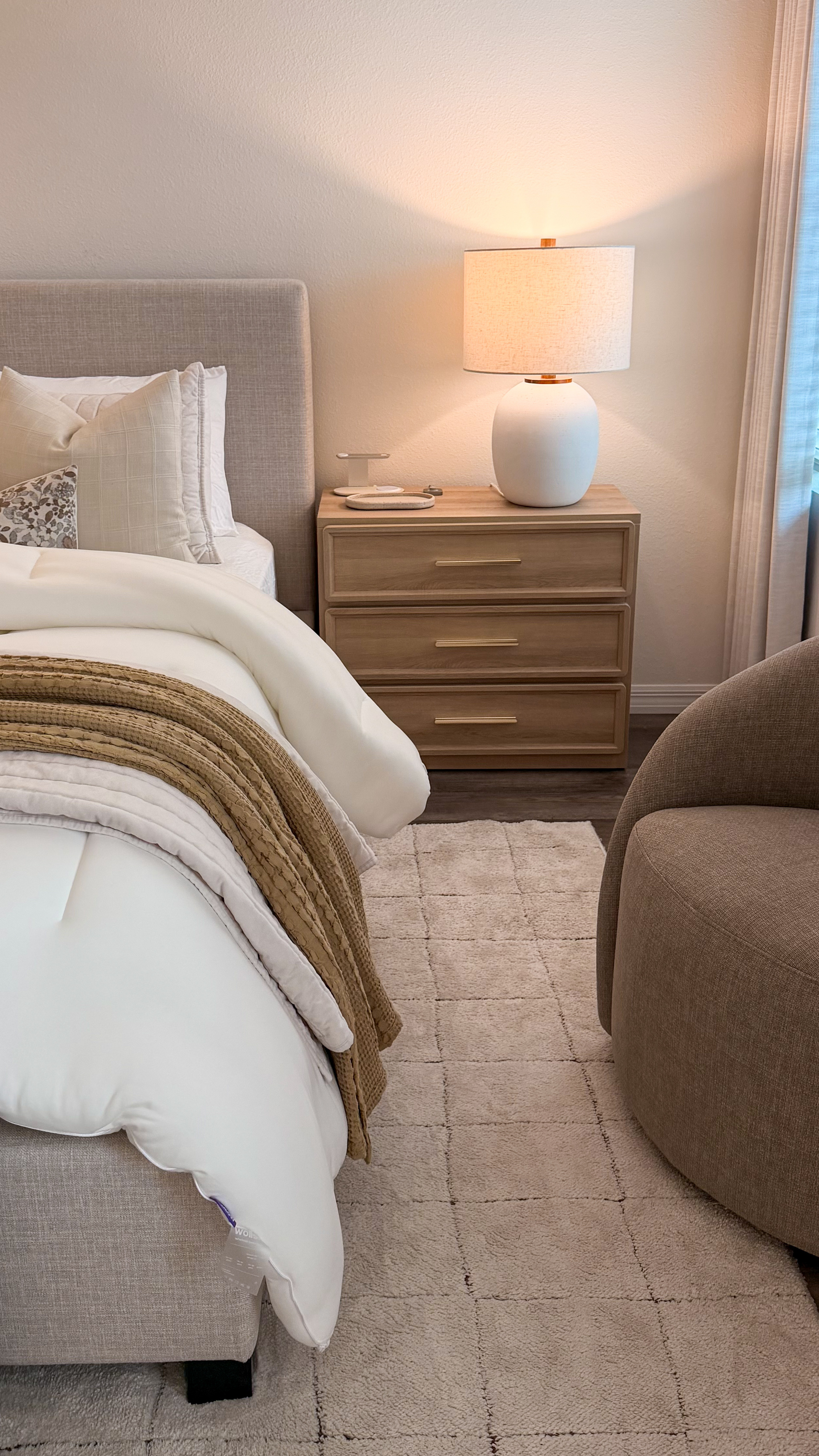 Nightstand decor 🌿  

 #LTKSpringSale #LTKSeasonal #LTKHome