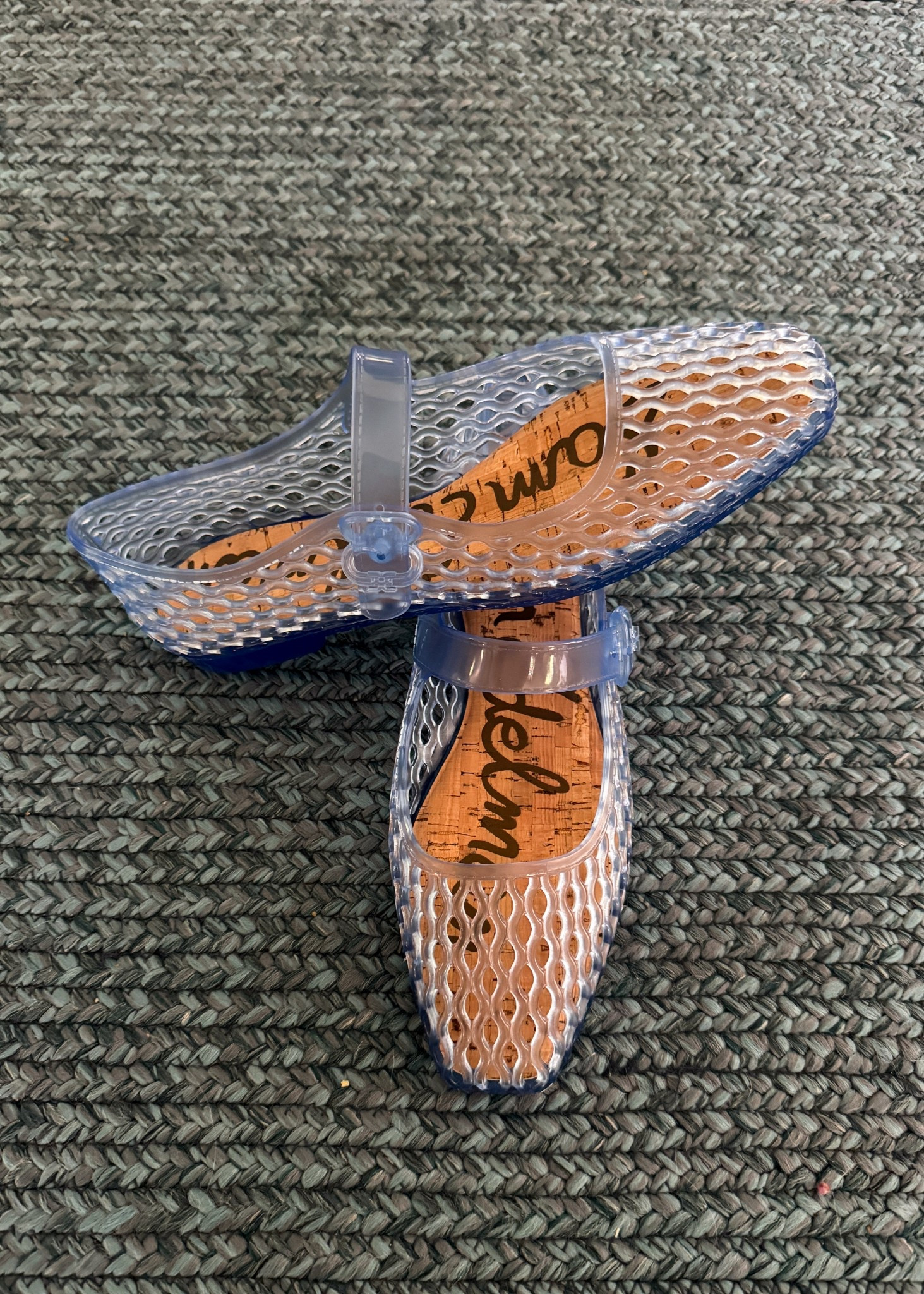 The best, most comfortable jelly shoe that’s only $50 & comes in multiple colors… 

#LTKFindsUnder50 #LTKShoeCrush #LTKSummerEdit