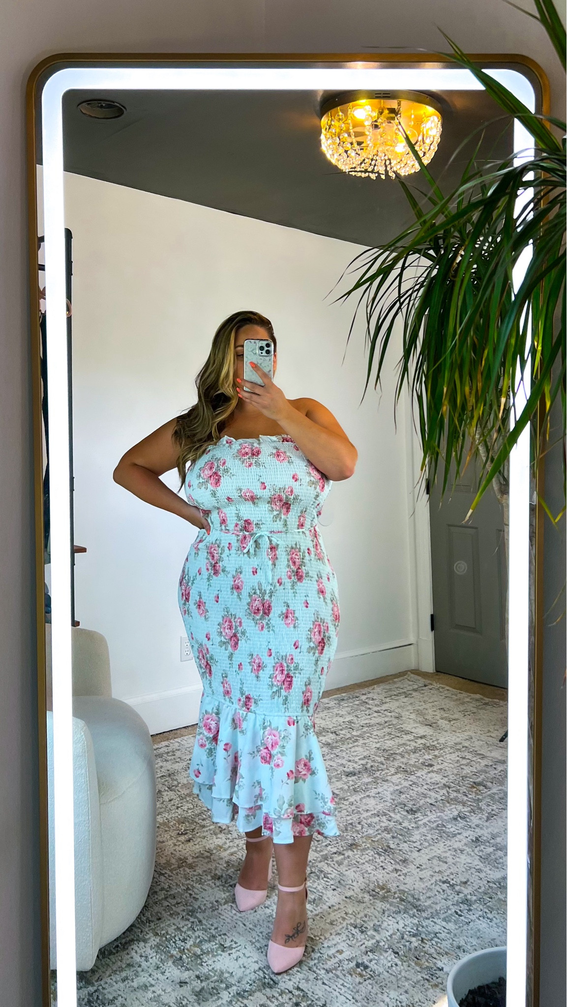 This dress is fully smocked and runs very large! I’m in a L and could have done a medium! 

#ltkcurves #floraldress #bumpfriendly #mermaiddress #size14 #size16 #weddingguestdress #amazon #outfitinspo

#LTKFindsUnder50 #LTKPlusSize #LTKMidsize