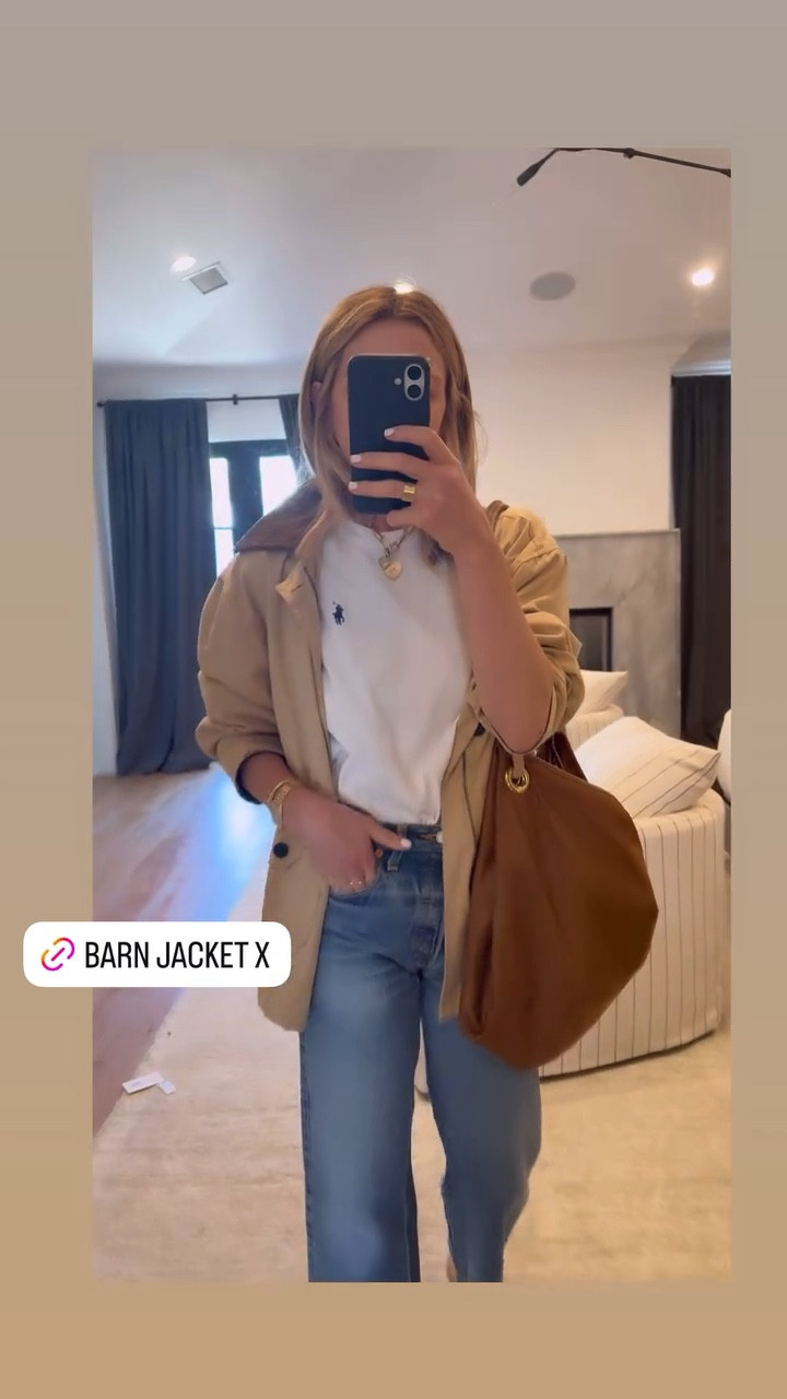 Look of the day 🤎 My $45 Amazon barn jacket is a new staple!

#LTKStyleTip #LTKSeasonal #LTKFindsUnder50