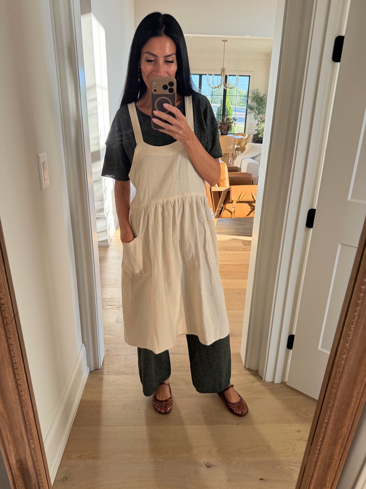 So many questions about my apron! Hahaha! It’s so cutie! Linking that one and other options bc is low in stock..,

#LTKSeasonal #LTKOver40 #LTKstorytime