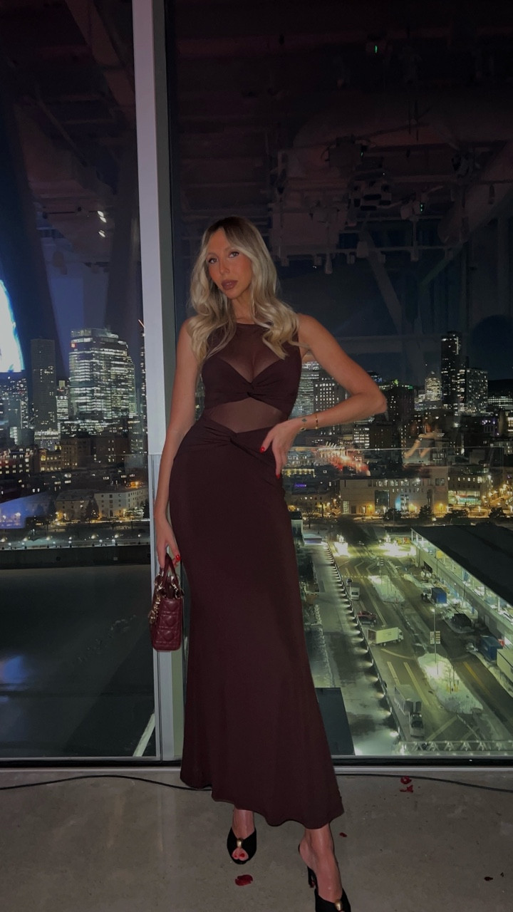 This dress is unreal!!! Do yourself a favor a buy it! Wow 

#LTKdresses #LTKcanada #LTKdatenight