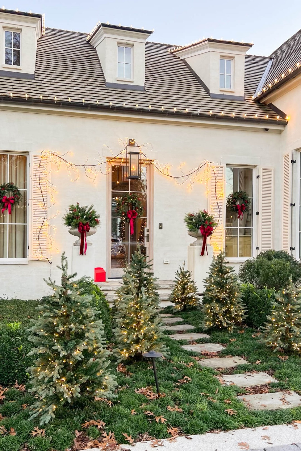 Outdoor Christmas Decor 🎄✨❤️  

#LTKSeasonal #LTKGiftGuide #LTKHoliday