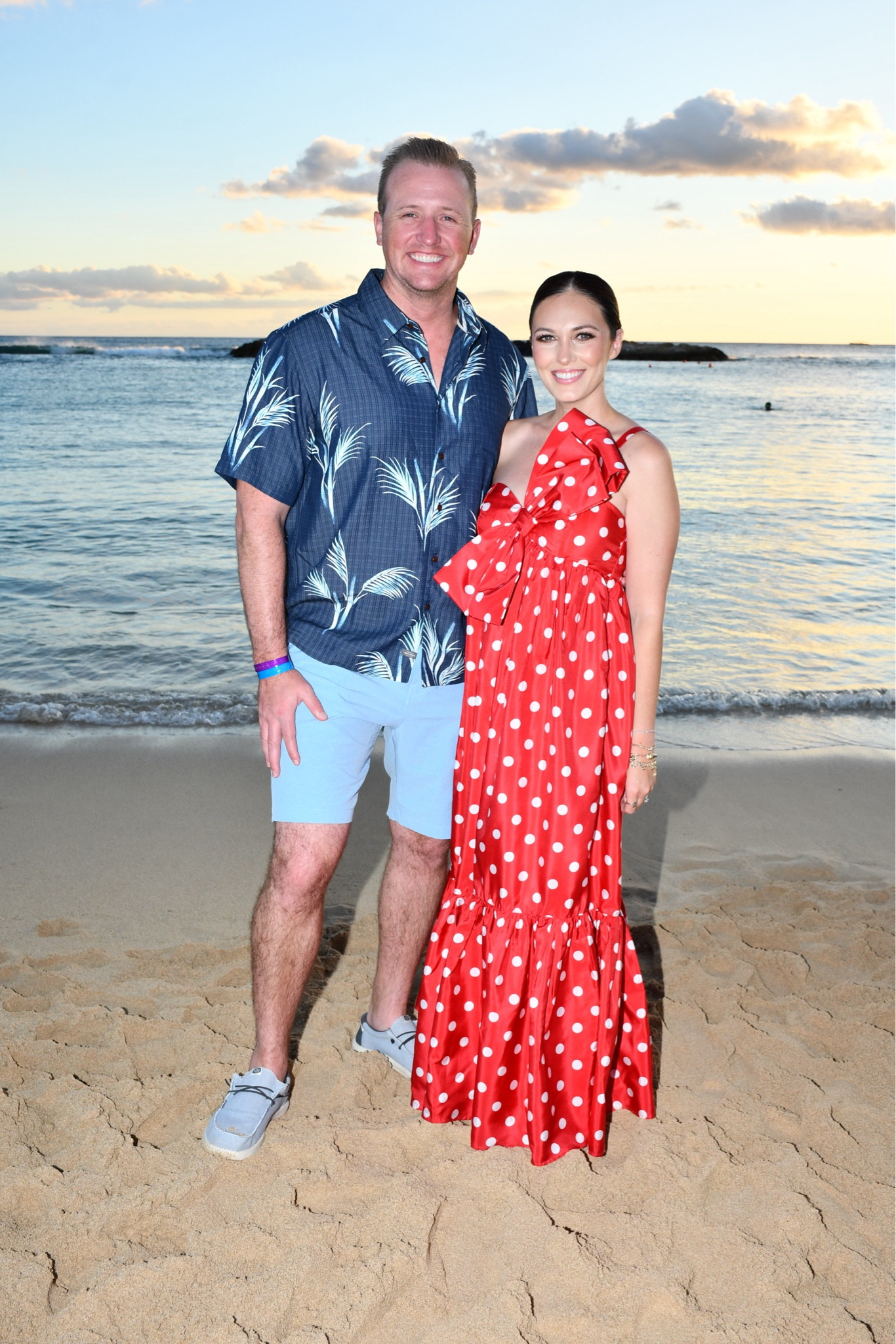 Date night in Aulani ❤️

#LTKSaleAlert #LTKStyleTip #LTKTravel