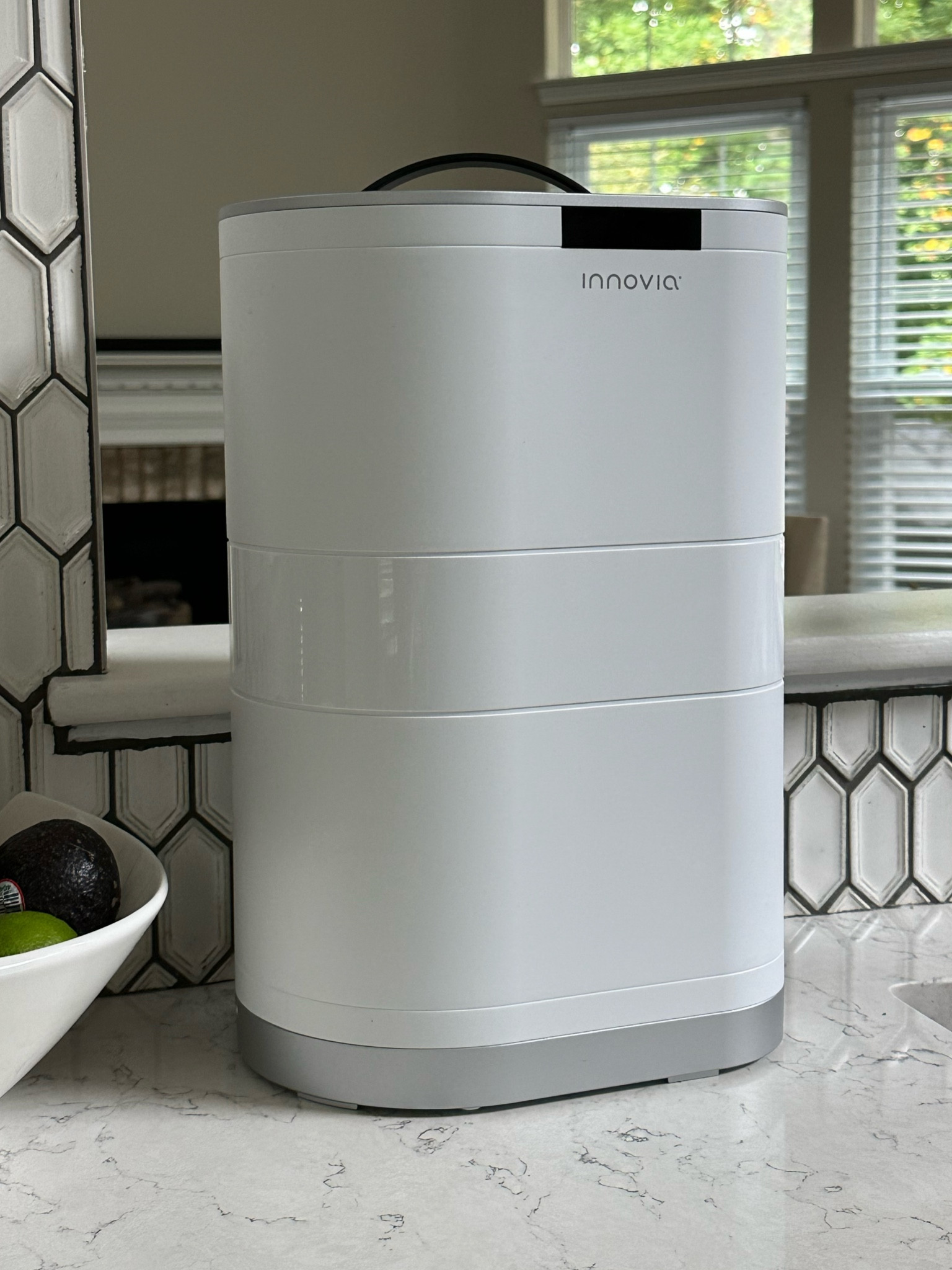 Touchless paper towel dispenser! White is sold out but there are a couple grey & black in stock. #amazonkitchengadgets #amazonkitchenfinds #amazonmusthaves 

#LTKhome