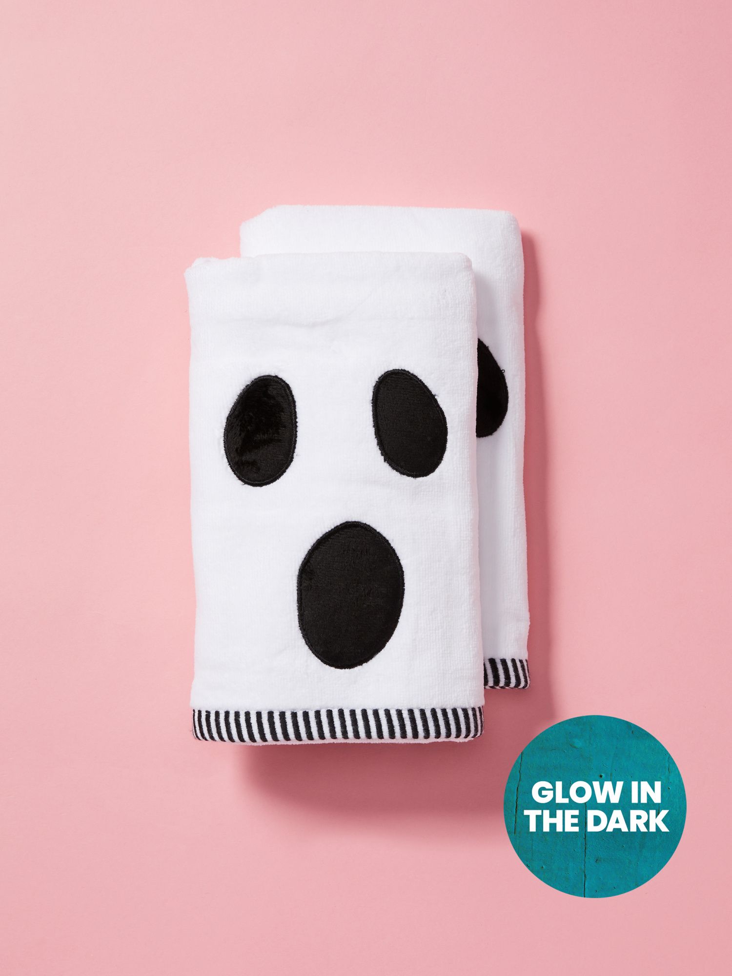 2pk 16x28 Monster Pack Ghost Face Hand Towels | Halloween | HomeGoods | HomeGoods