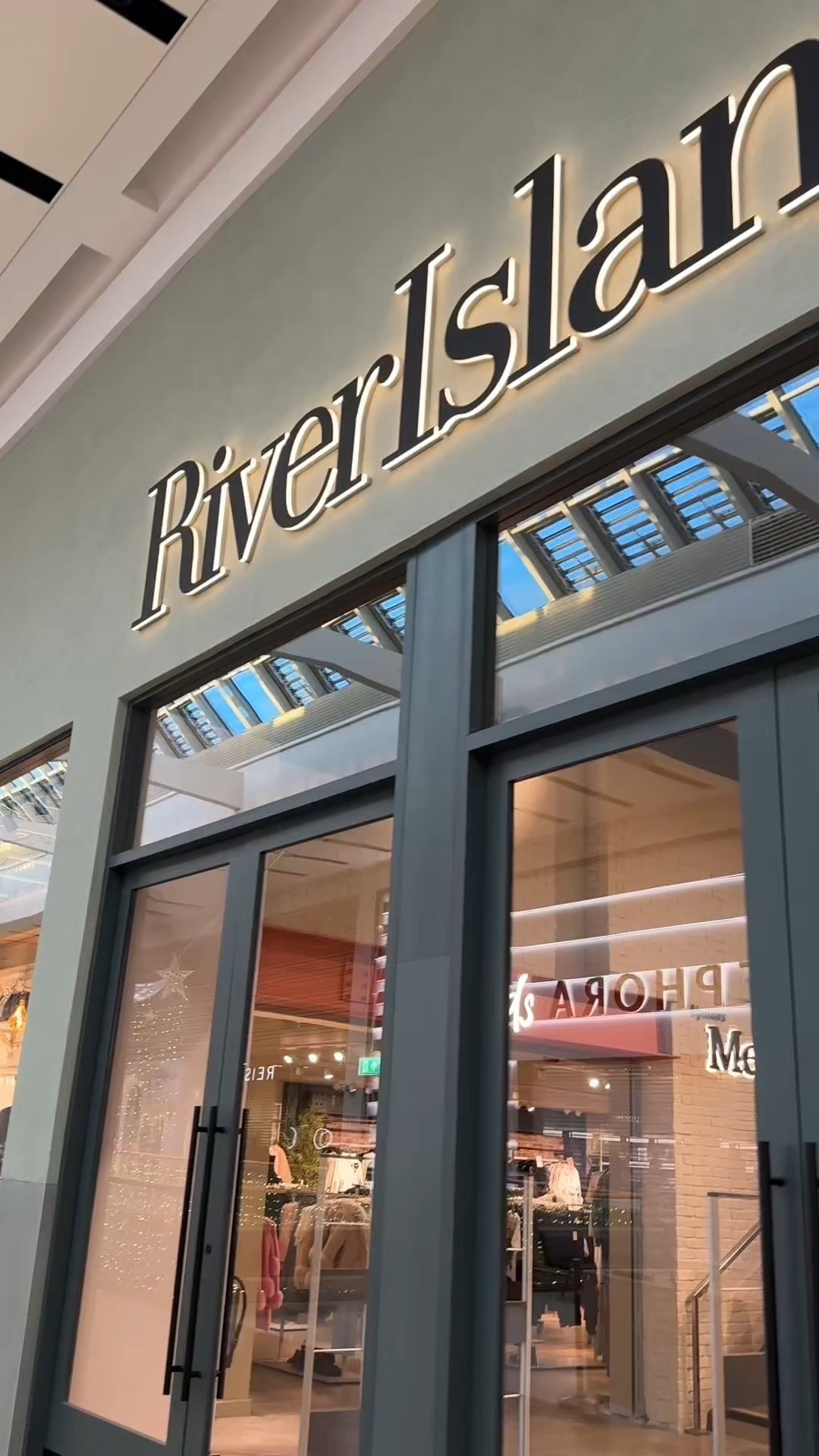 Festive outfit ideas in River Island 🪩


Christmas Party / Christmas Party Outfit / Christmas Party / Sequin Trousers / Sequin Blazer What To Wear At Christmas / Christmas Day Outfit / Party Season / Over 40 Style / Christmas Party Dress / What to wear at Christmas / styleinspo 

💋🎄👗👠💅✨🎁🥂

#LTKfestive #LTKuk #LTKpartywear