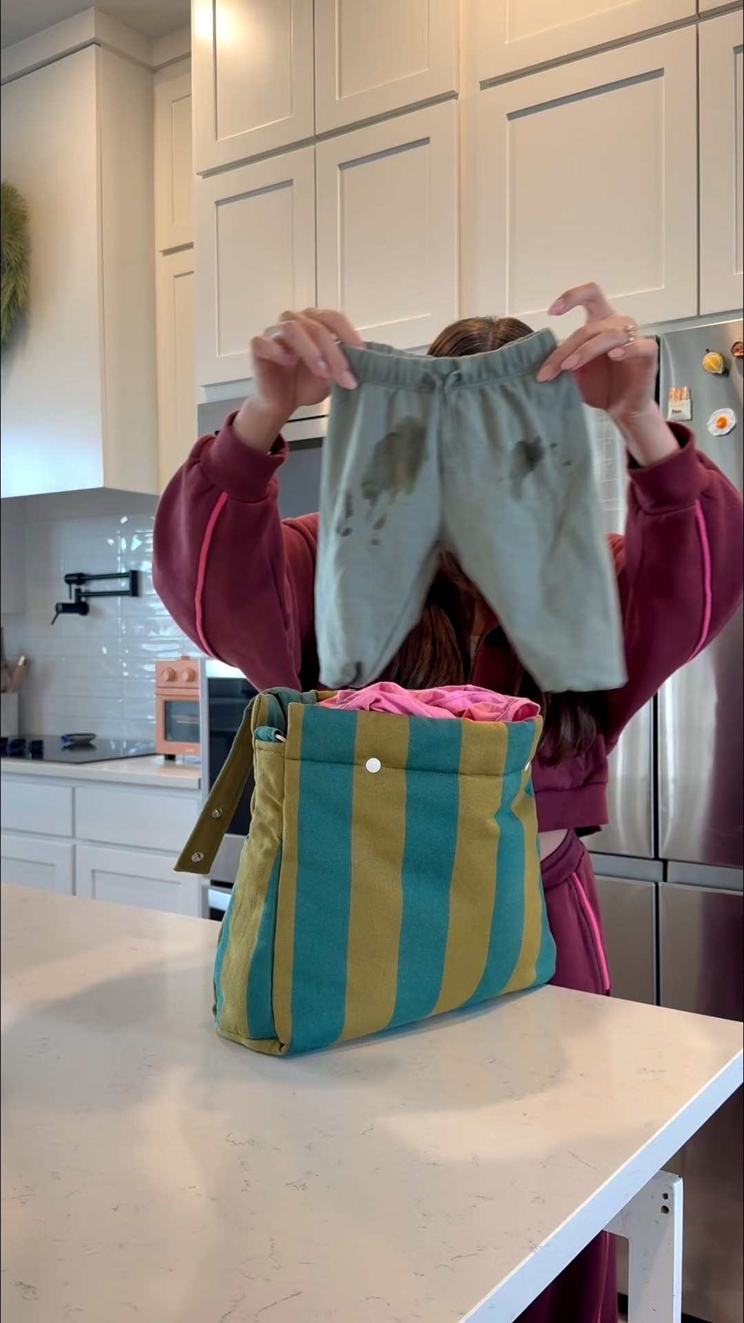 Dump the bags, spray the stains, wash later.
Mom life is messy but @OxiClean Max Force Spray makes it EASY 🙌
Spray now, wash up to 7 days later.
Available on Amazon! Use code MAXFORCE25 #OxiCleanPartner #OxiClean